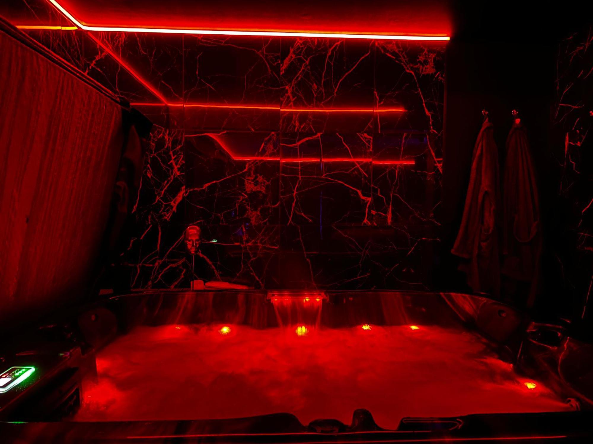 Love Room Passion Saint-Hilaire-de-Talmont Esterno foto