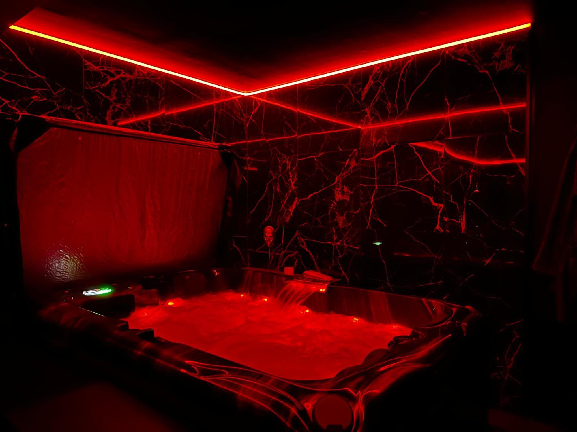 Love Room Passion Saint-Hilaire-de-Talmont Esterno foto